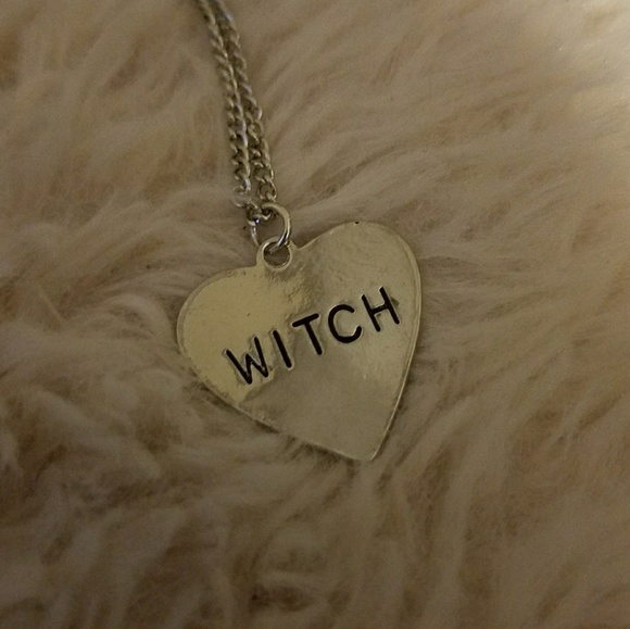 🖤NWT Witch Heart necklace🖤 - Picture 2 of 3